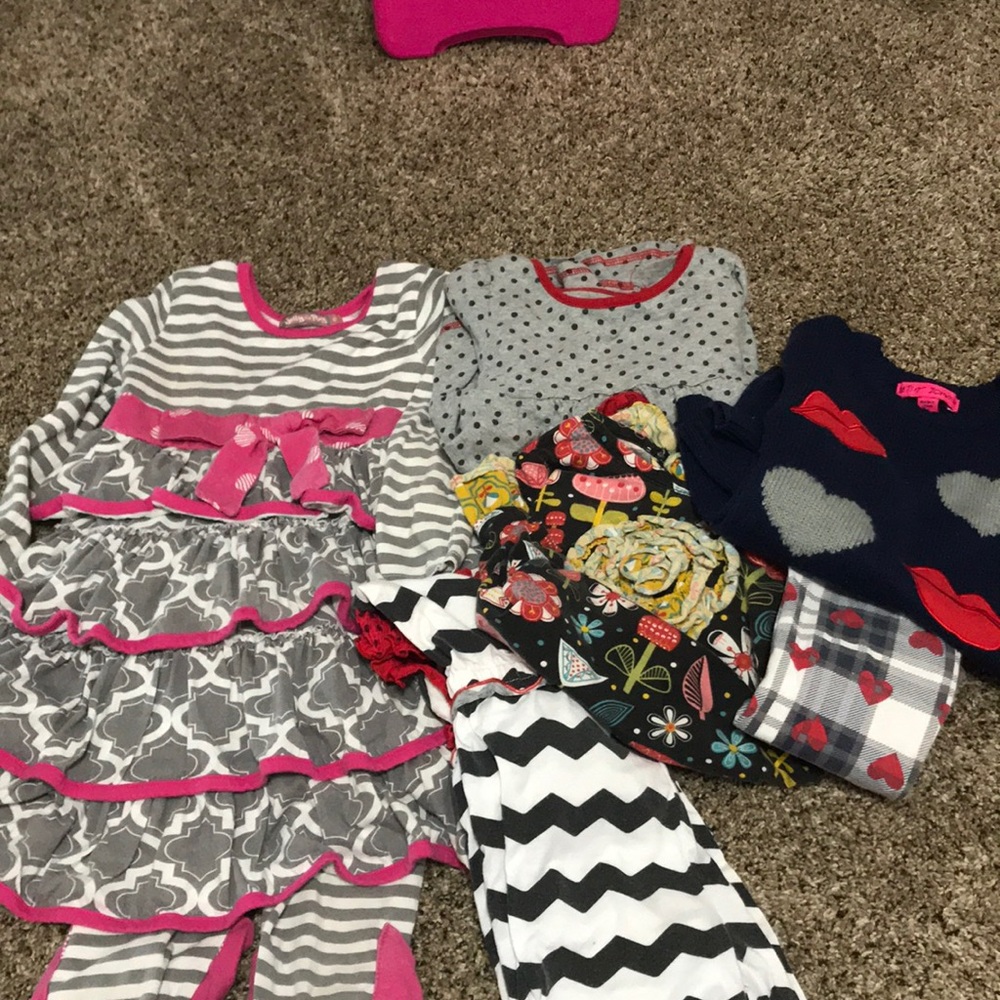 Set of girls size 6/6x outfits!